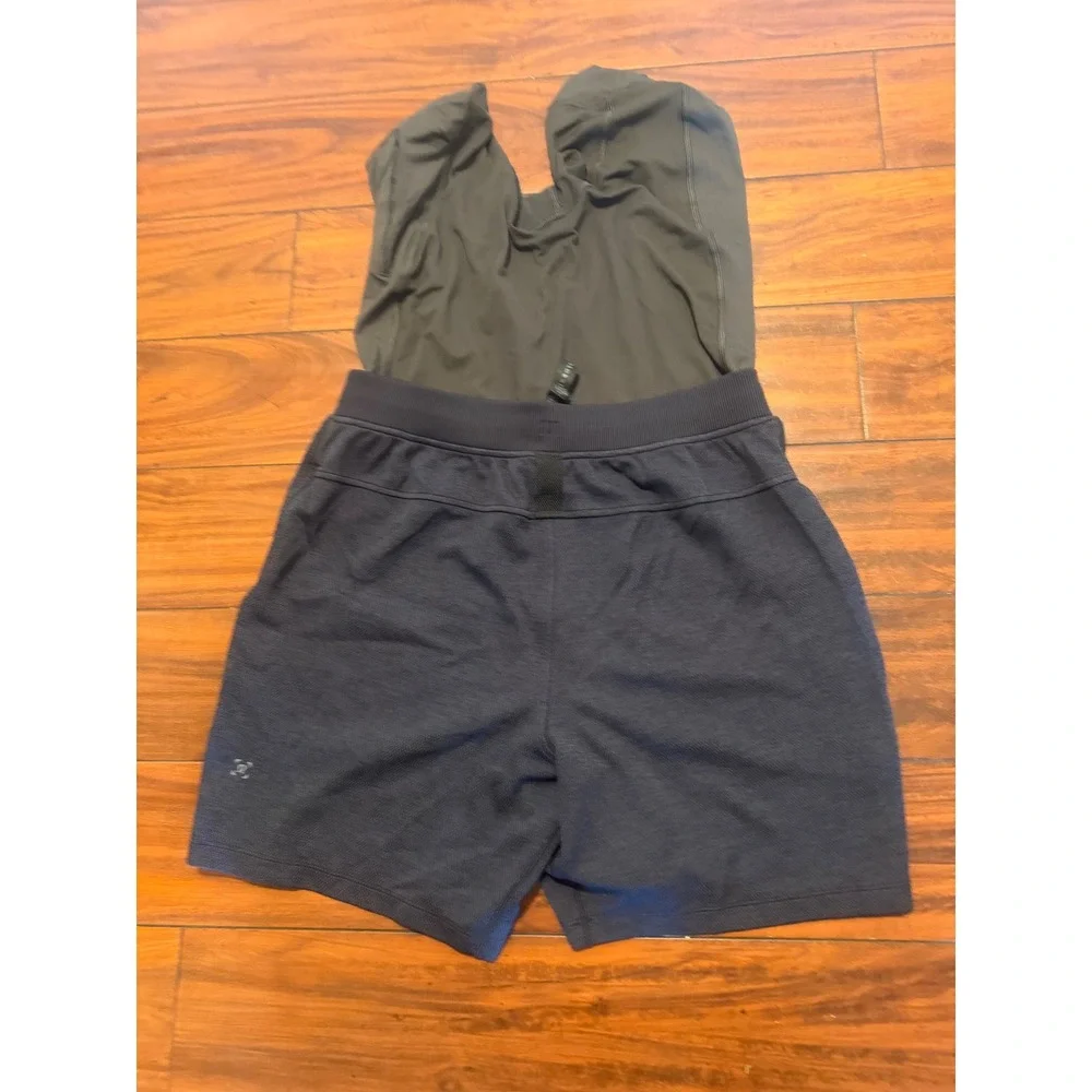 Lululemon Mens License to Train Short 7 Liner Navy Blue Textured Gym Workout M